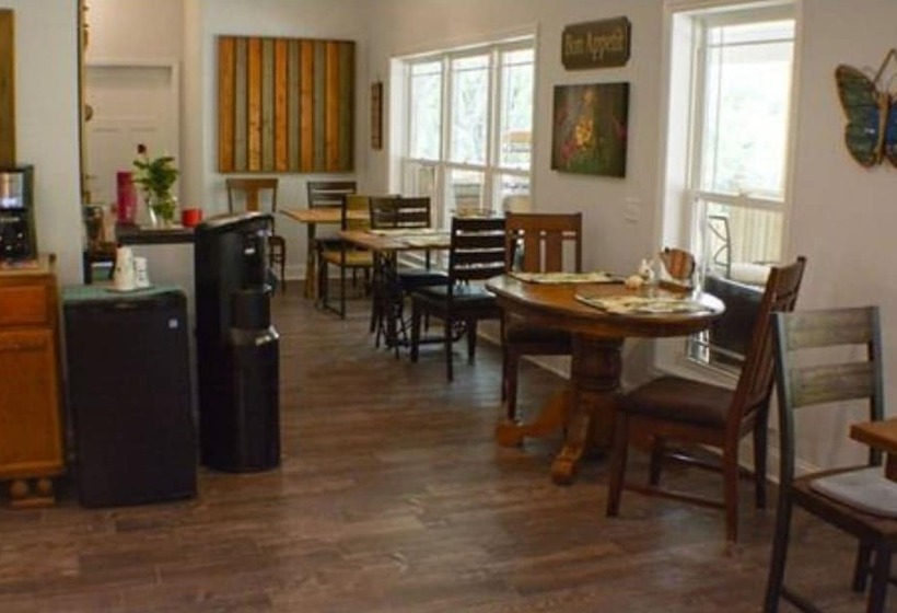 مبيت وإفطار St Francis Cottage