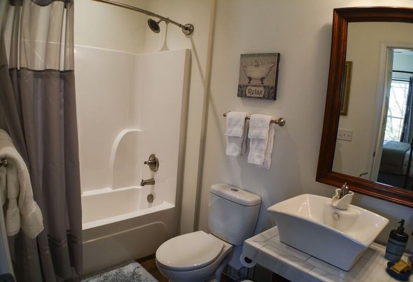 مبيت وإفطار St Francis Cottage