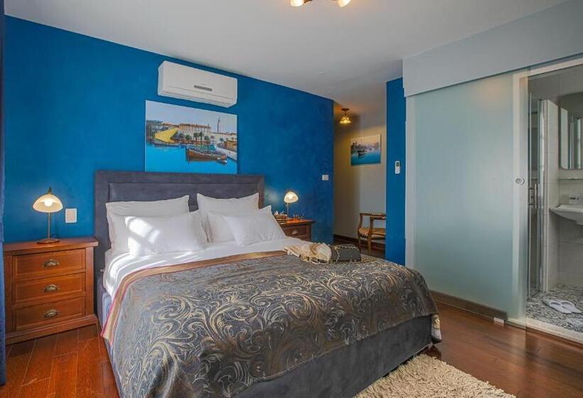 مبيت وإفطار Theatre Luxury Rooms