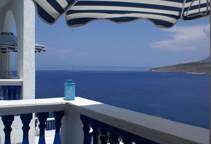 Отель Annas Studios