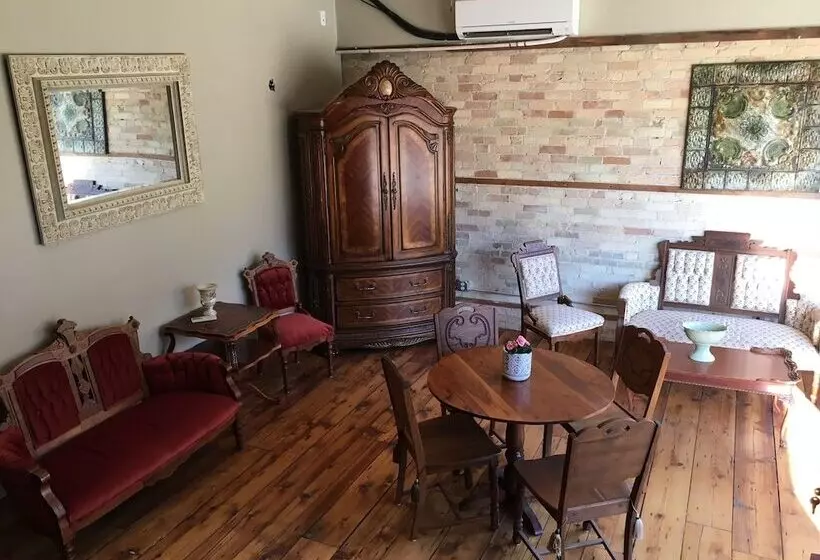 ホテル Cambridge Inn On Main