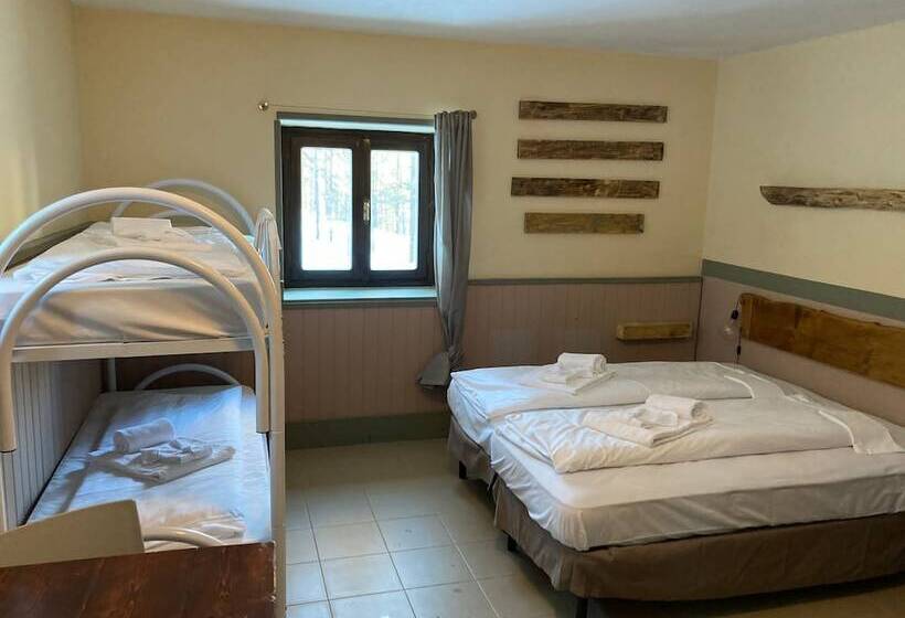 בית מלון כפרי Chalet Capannina Sportinia