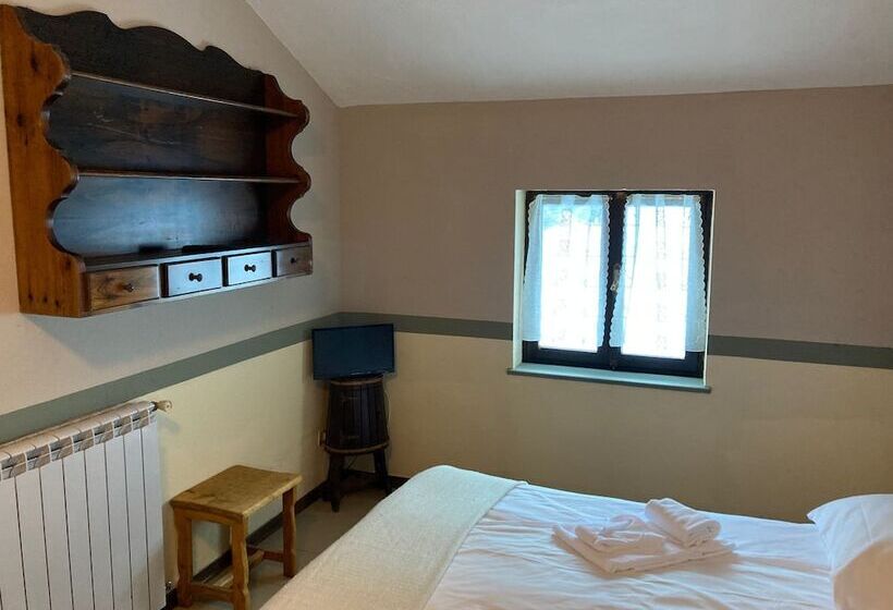 בית מלון כפרי Chalet Capannina Sportinia