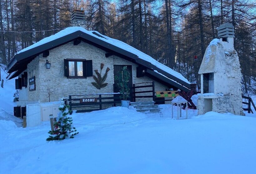 בית מלון כפרי Chalet Capannina Sportinia