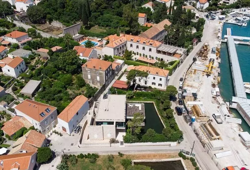 هتل Kala Luxurys By Duhomes