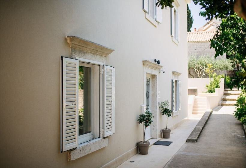 فندق Kala Luxurys By Duhomes