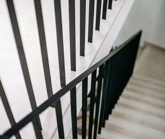 هتل Kala Luxurys By Duhomes