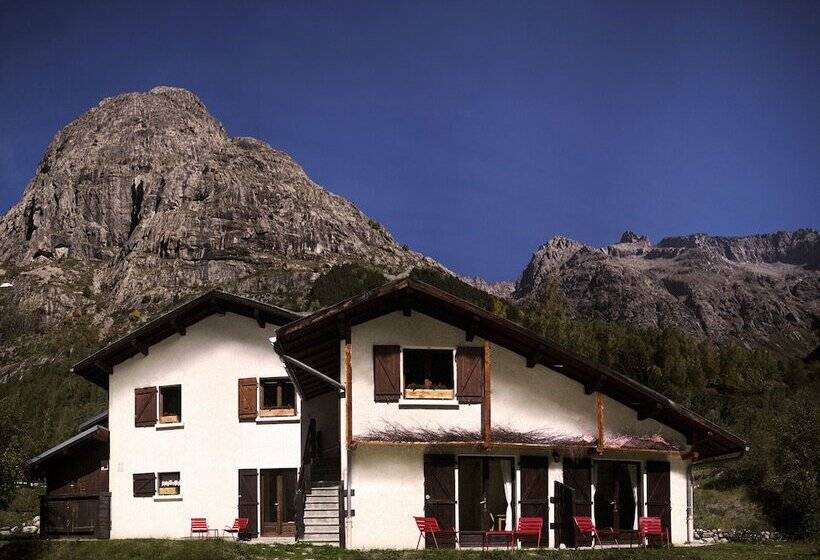 Отель Le Champ De Pin