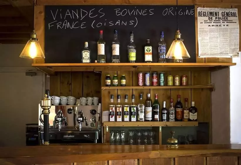 Hotelli Le Champ De Pin