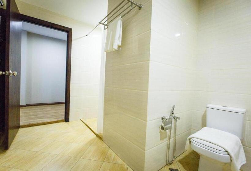 Otel Lintas Platinum