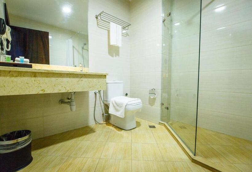 Otel Lintas Platinum