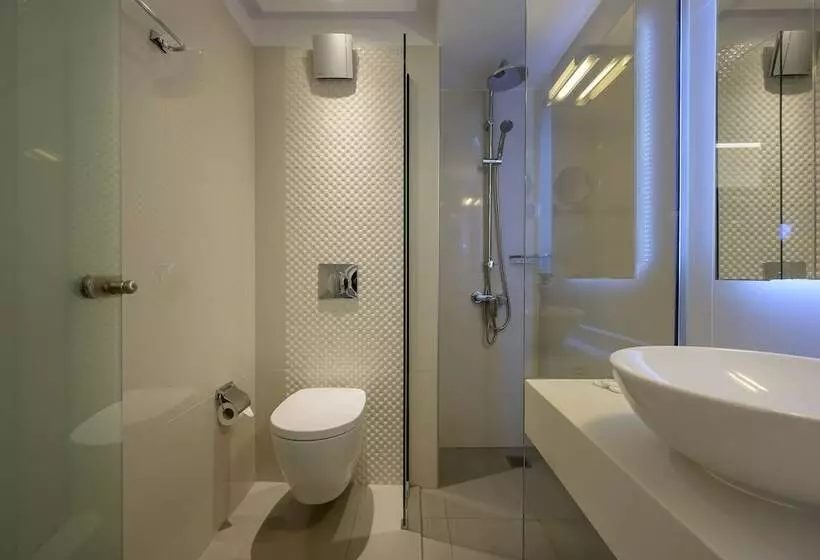 ホテル Mythos Suites