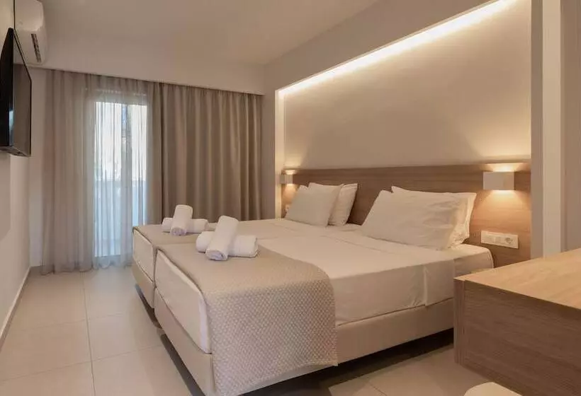 ホテル Mythos Suites