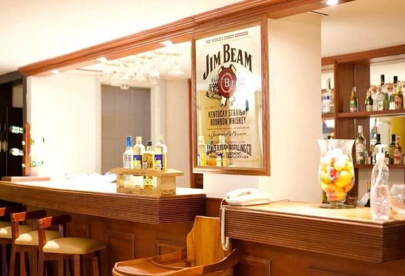 Отель Patrimonio