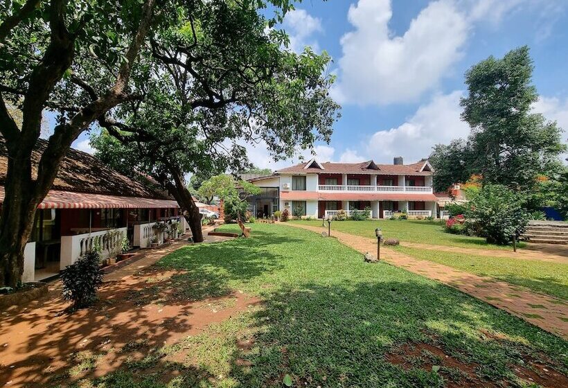 Hotelli Rishikesh Resort Lonavala