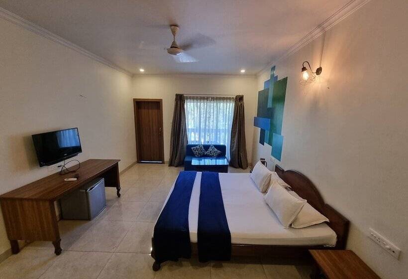 Hotelli Rishikesh Resort Lonavala