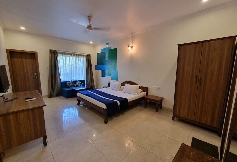 Hotelli Rishikesh Resort Lonavala