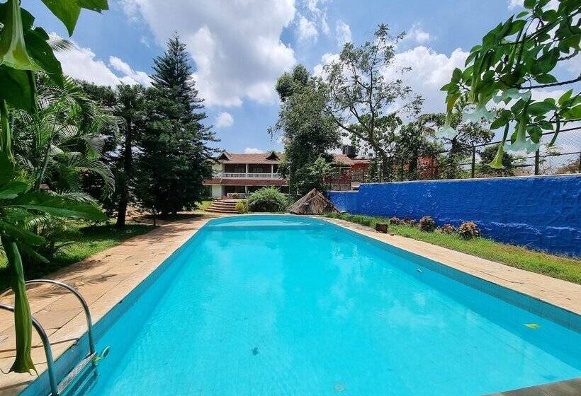 Hotelli Rishikesh Resort Lonavala