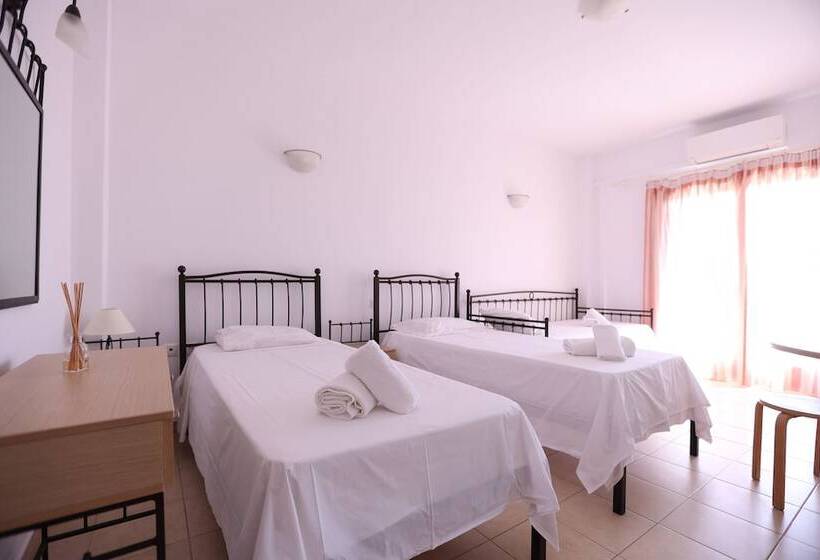 فندق Seaside Gialova