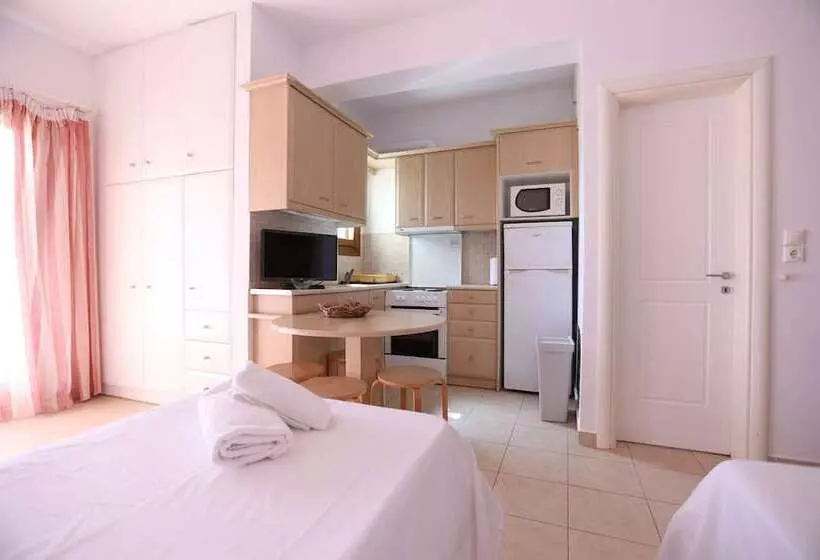 Hotelli Seaside Gialova