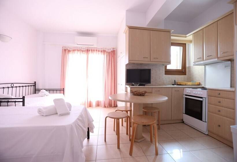 فندق Seaside Gialova