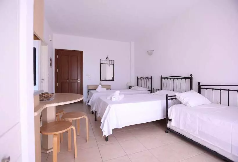 Hotelli Seaside Gialova