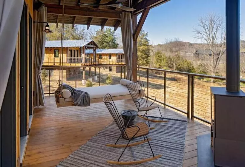 ホテル Southall Farm & Inn