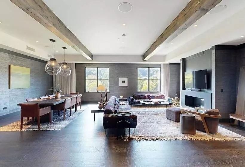 ホテル Southall Farm & Inn