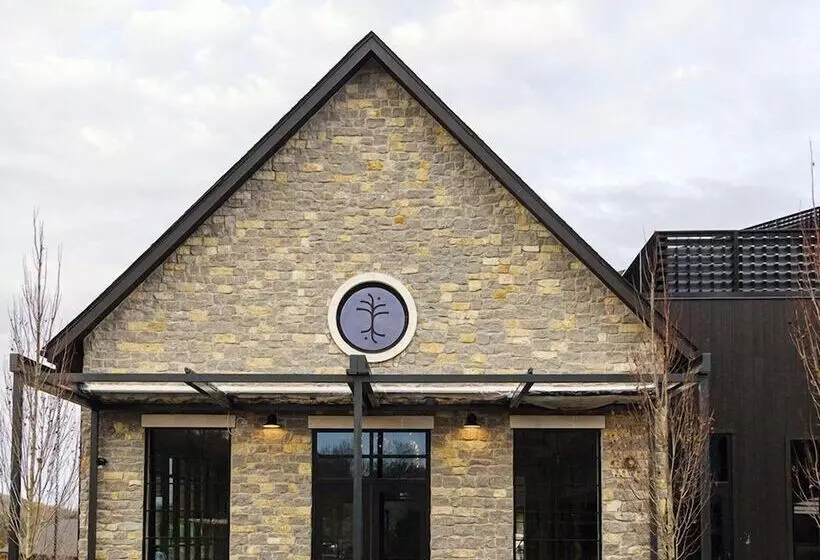 ホテル Southall Farm & Inn