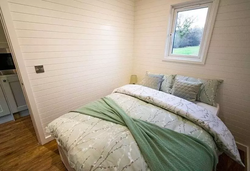 Luxury Pod Cabin In Beautiful Surroundings Wrexham