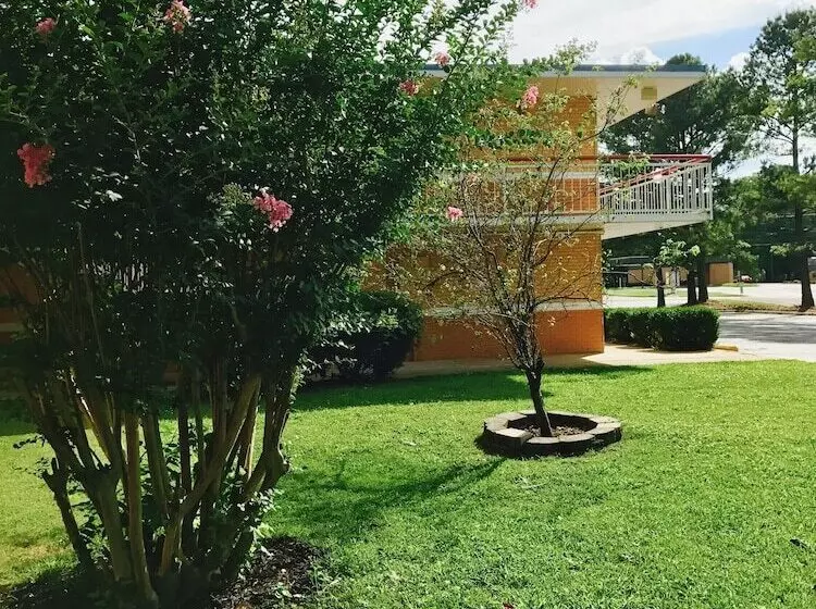 Motelli Milan Inn & Suites