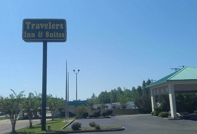모텔 Traveler Inn And Suites