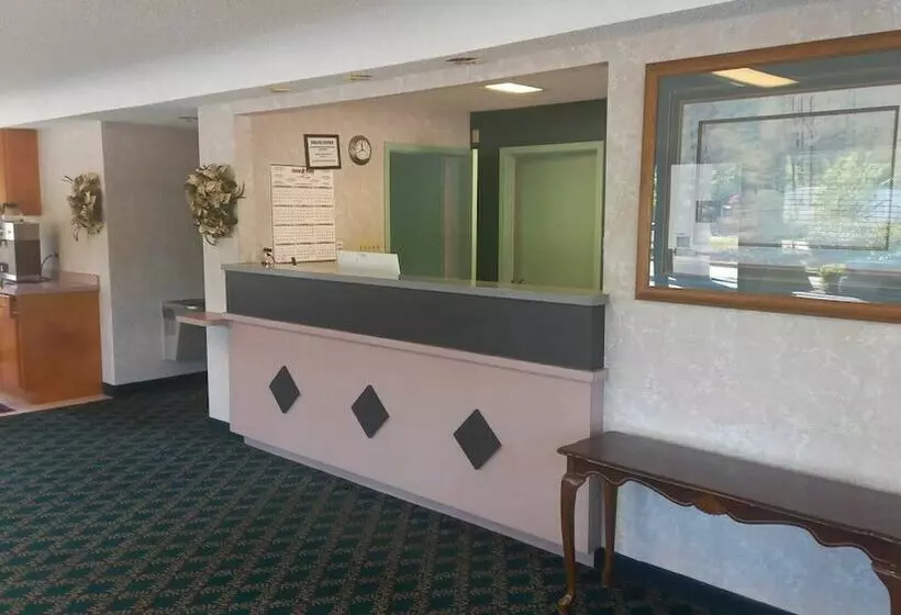 Motelli Traveler Inn And Suites