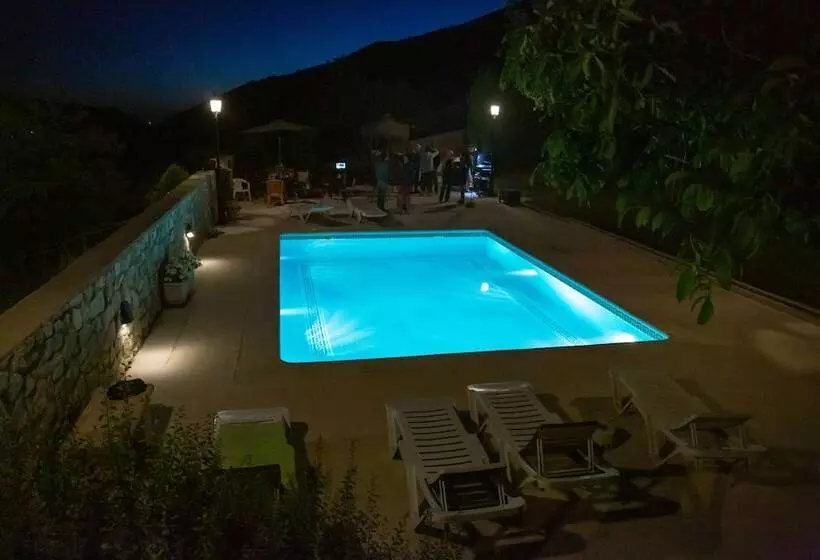 Majatalo Casa Rural Alba Montis