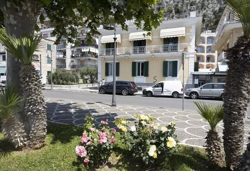 پانسیون Sinonda Luxury Apartment