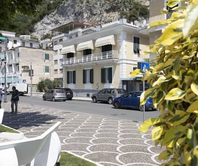 پانسیون Sinonda Luxury Apartment