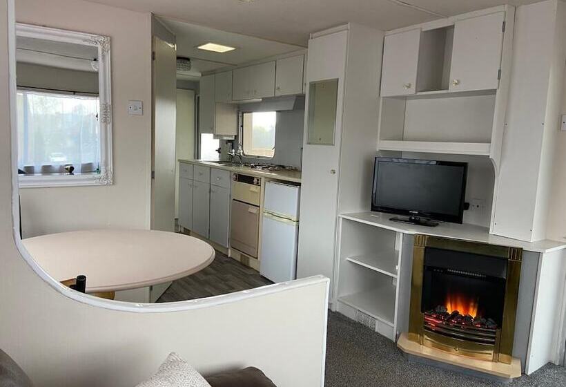 펜션 Okrągłe Resort Ski & Safari