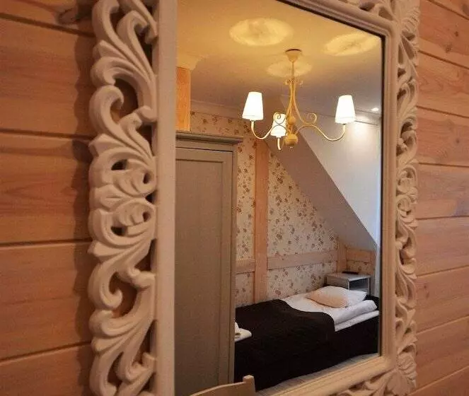 ペンション Okrągłe Resort Ski & Safari