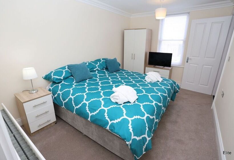דירת נופש Beautiful 2 Bed Sea Front House In Seaham