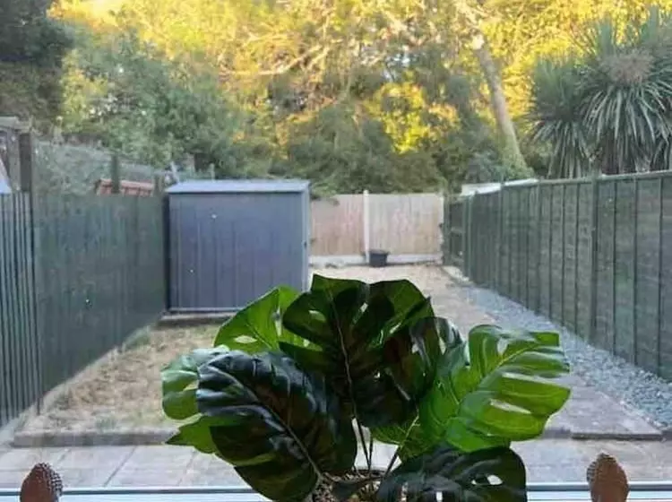 Residenssi Spacious 3 Bed House In Swindon