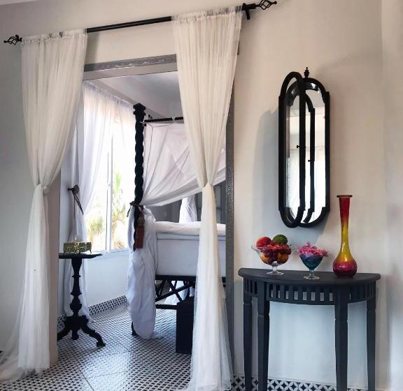 Rooftop Boutique Hotel Adults Only