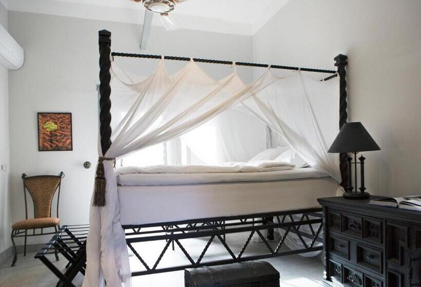 Rooftop Boutique Hotel Adults Only