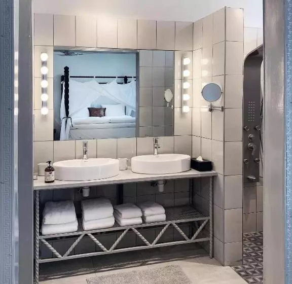 Rooftop Boutique Hotel Adults Only