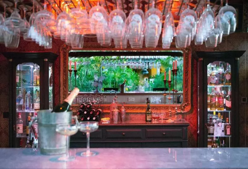 Rooftop Boutique Hotel Adults Only