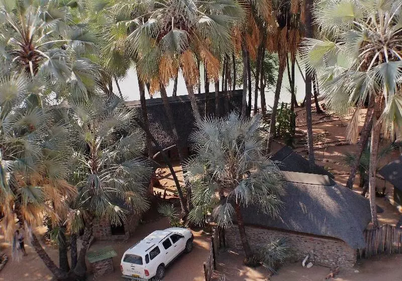 هتل Omarunga Epupafalls Camp