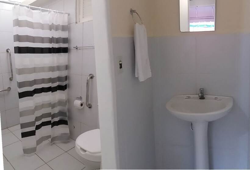 مسافرخانه Pousada Sol De Porto