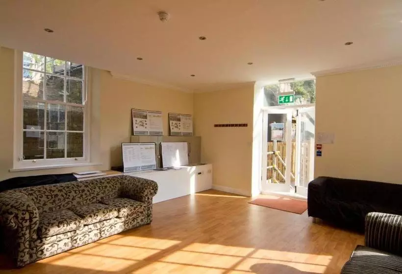 ホテル Alton Castle Centre Hostel