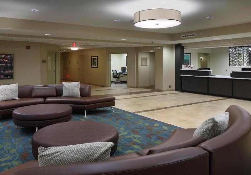 فندق Candlewood Suites   Newark South   University Area, An Ihg