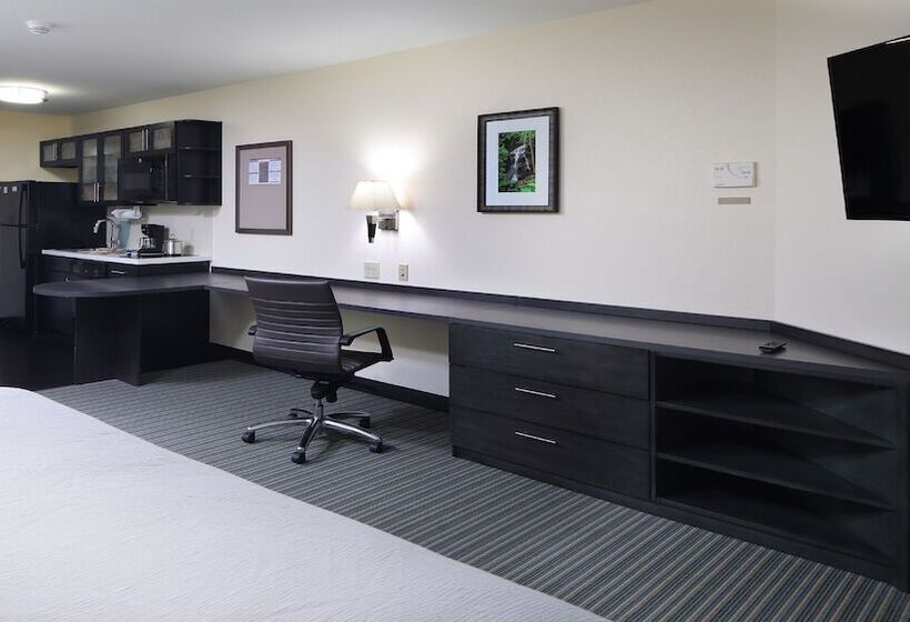 فندق Candlewood Suites   Newark South   University Area, An Ihg