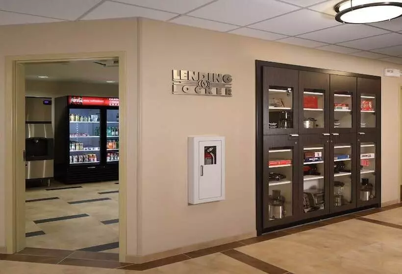ホテル Candlewood Suites   Newark South   University Area, An Ihg